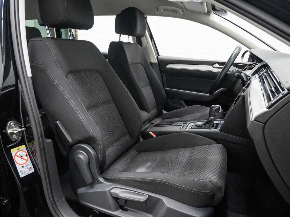 Volkswagen Passat 2018 года с пробегом. Фото: #7