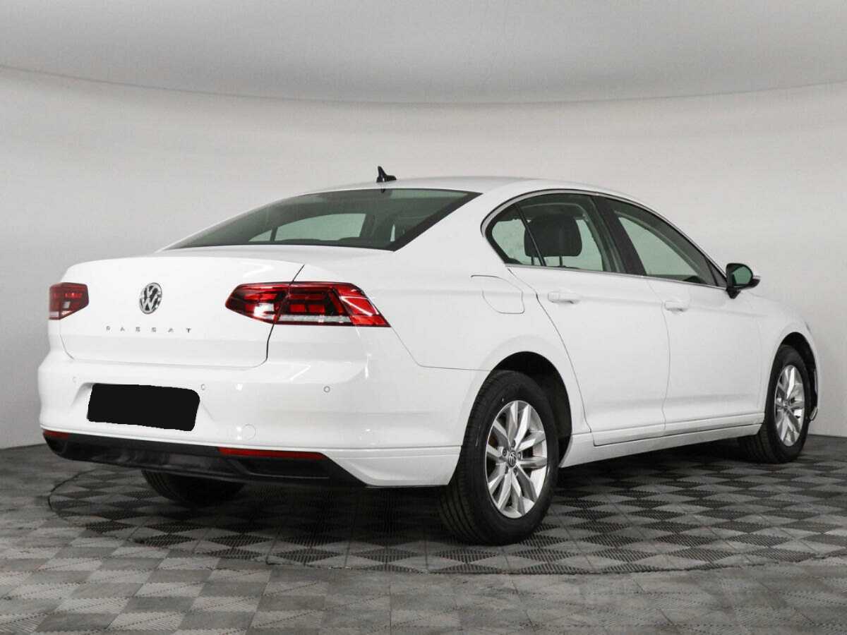 Volkswagen Passat 2020 года с пробегом. Фото: #4