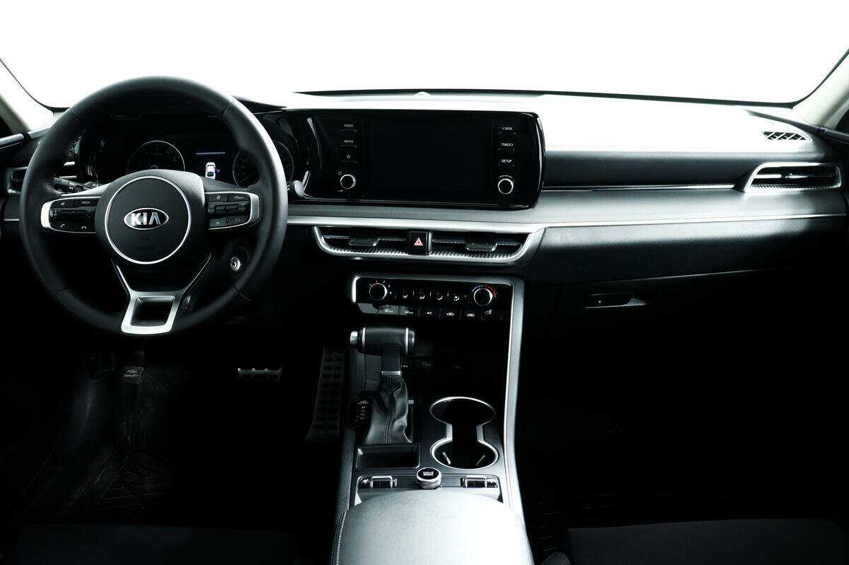 Kia K5 2020 года с пробегом. Фото: #10