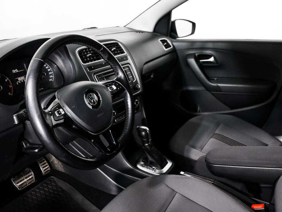 Volkswagen Polo 2016 года с пробегом. Фото: #8