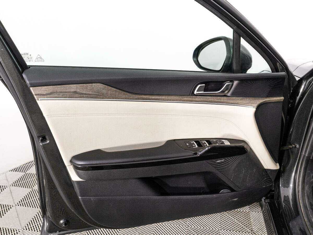 Kia K5 2021 года с пробегом. Фото: #24