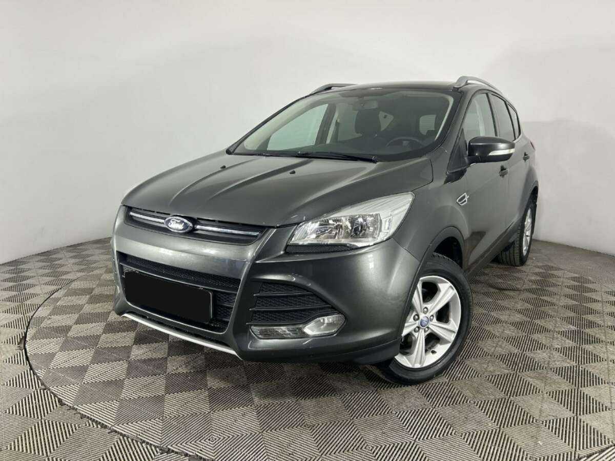 Ford Kuga 2015 года с пробегом. Посмотреть фото