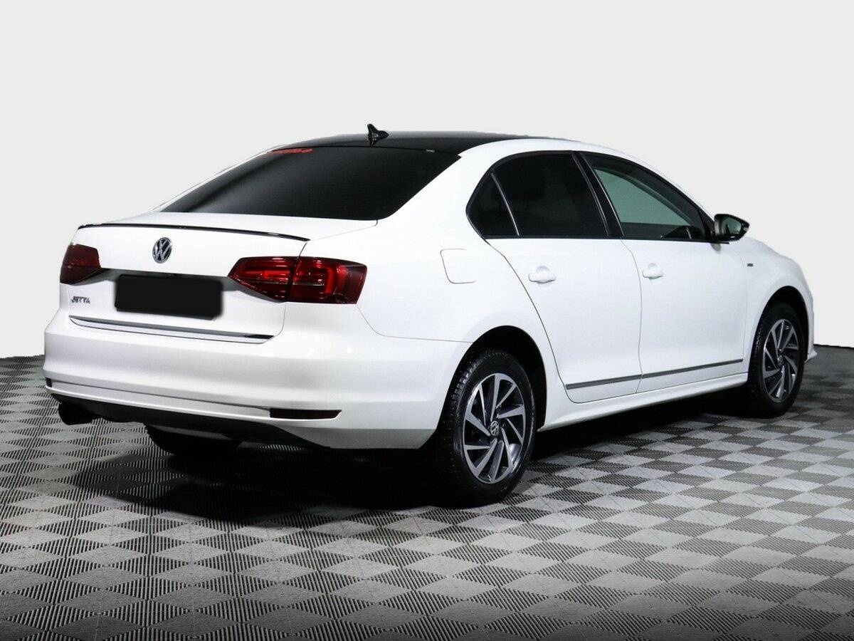 Volkswagen Jetta 2018 года с пробегом. Фото: #4