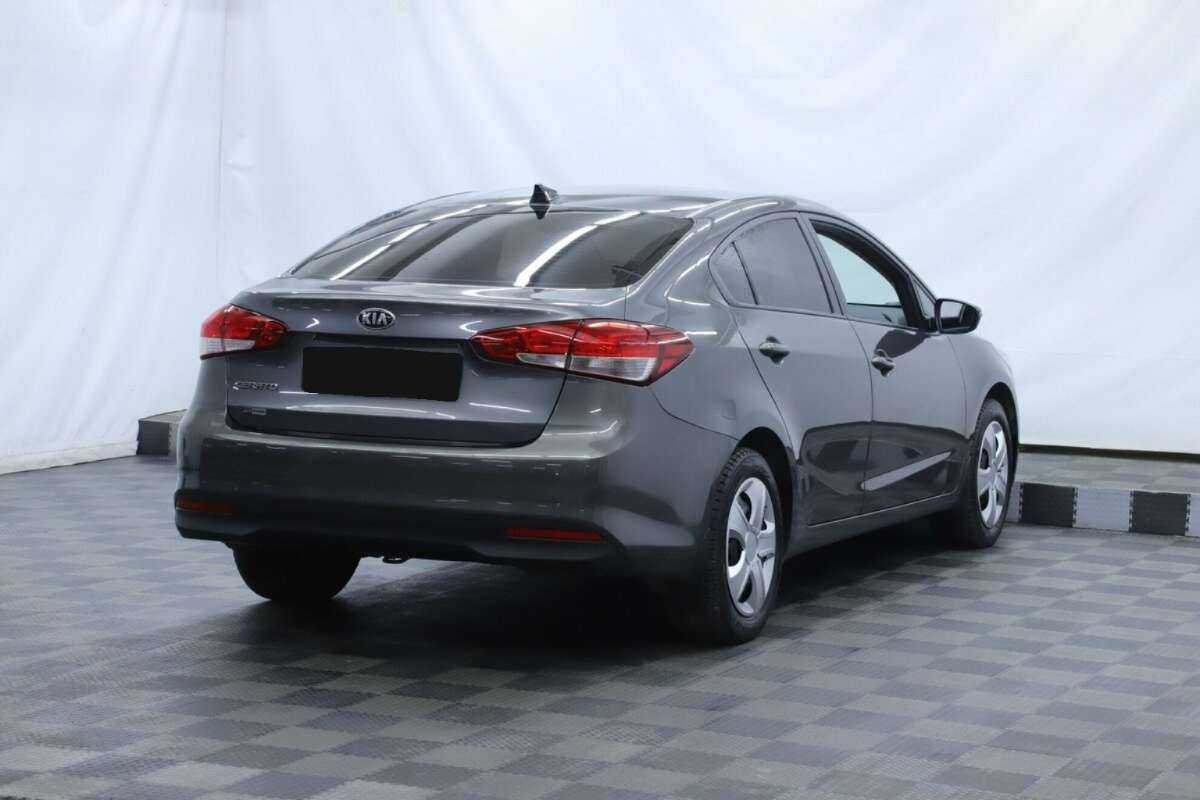 Kia Cerato 2018 года с пробегом. Фото: #3