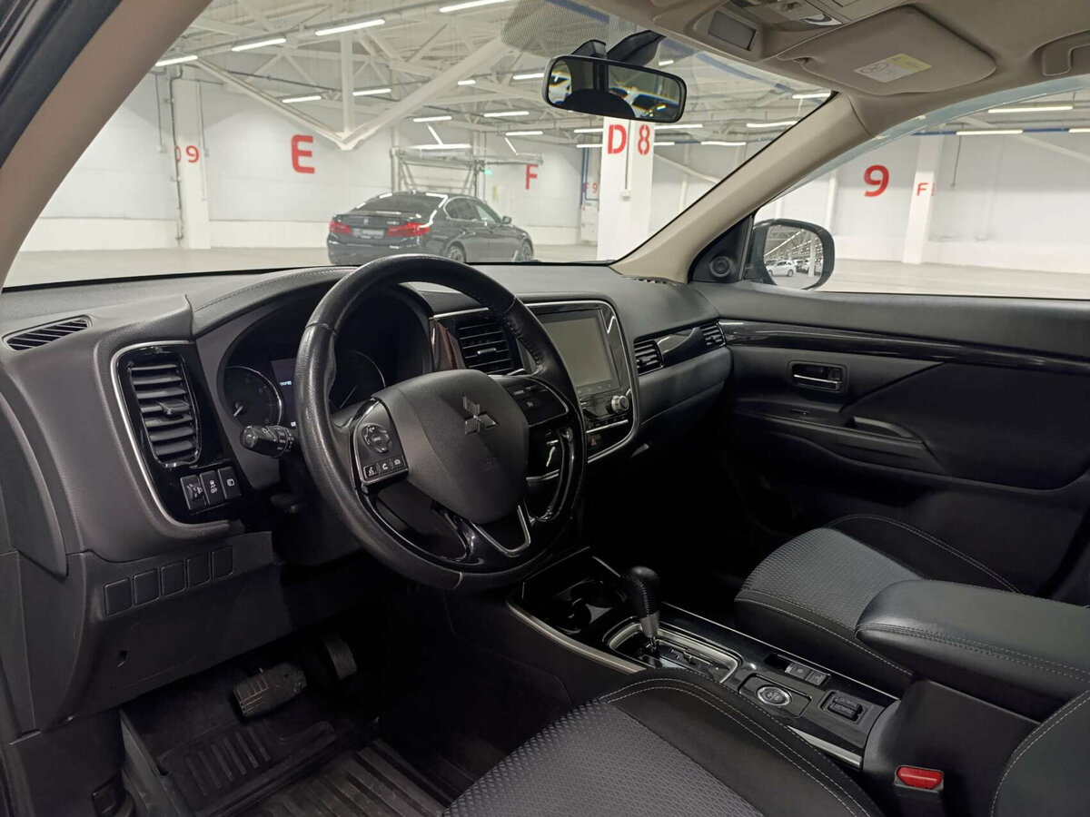 Mitsubishi Outlander 2021 года с пробегом. Фото: #15