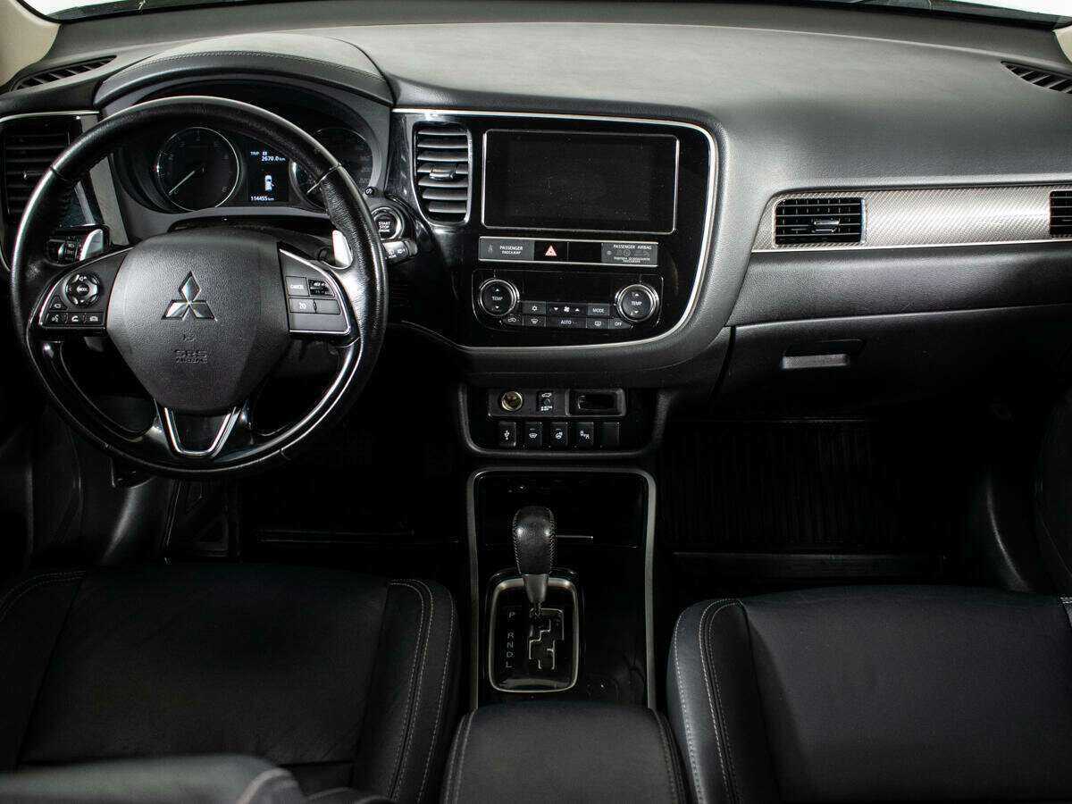 Mitsubishi Outlander 2018 года с пробегом. Фото: #8