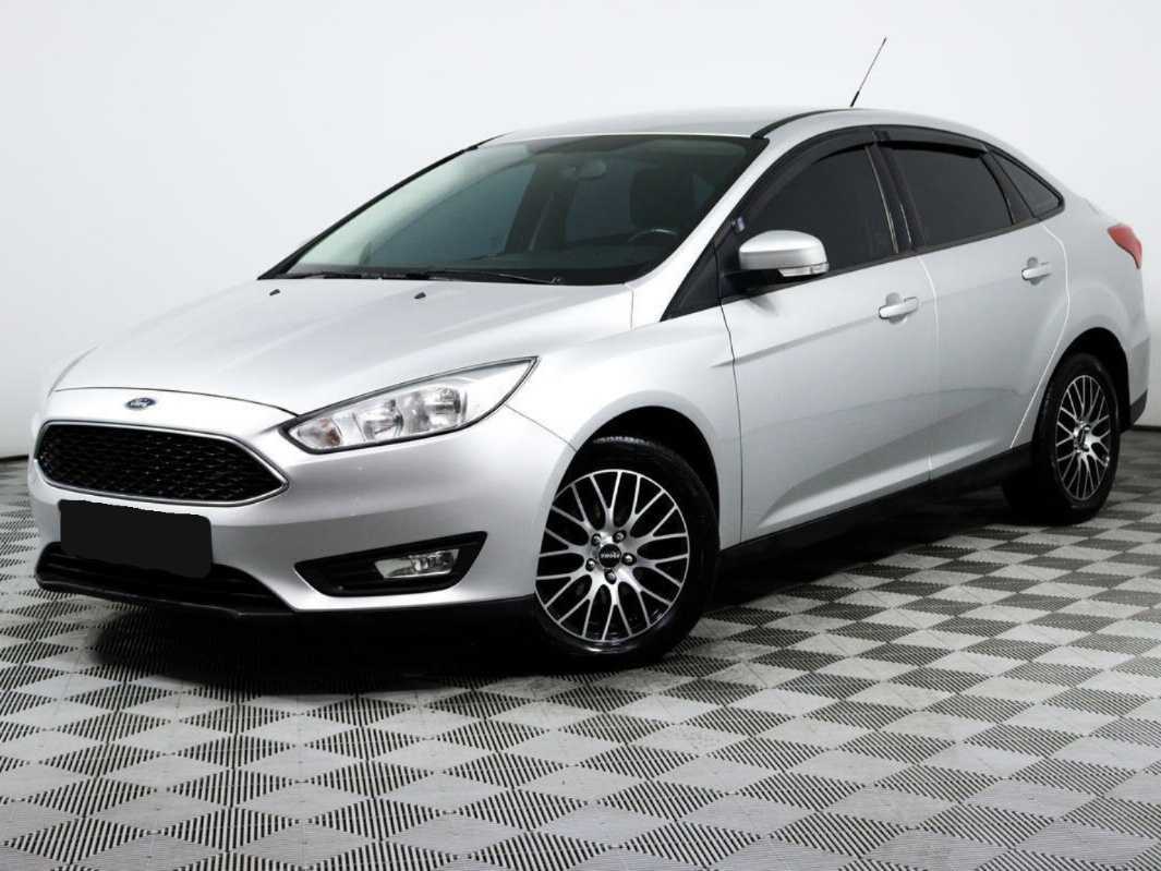 Ford Focus 2016 года с пробегом. Посмотреть фото