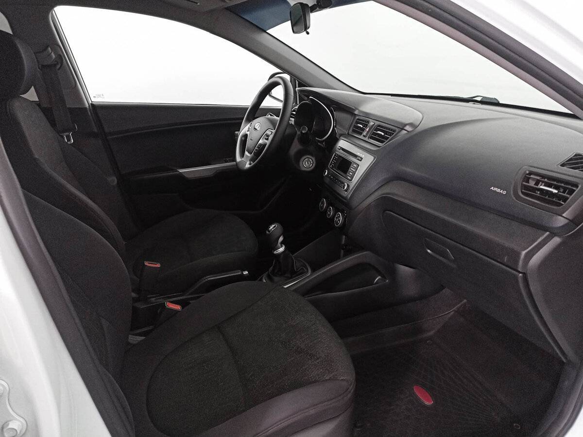 Kia Rio 2015 года с пробегом. Фото: #10