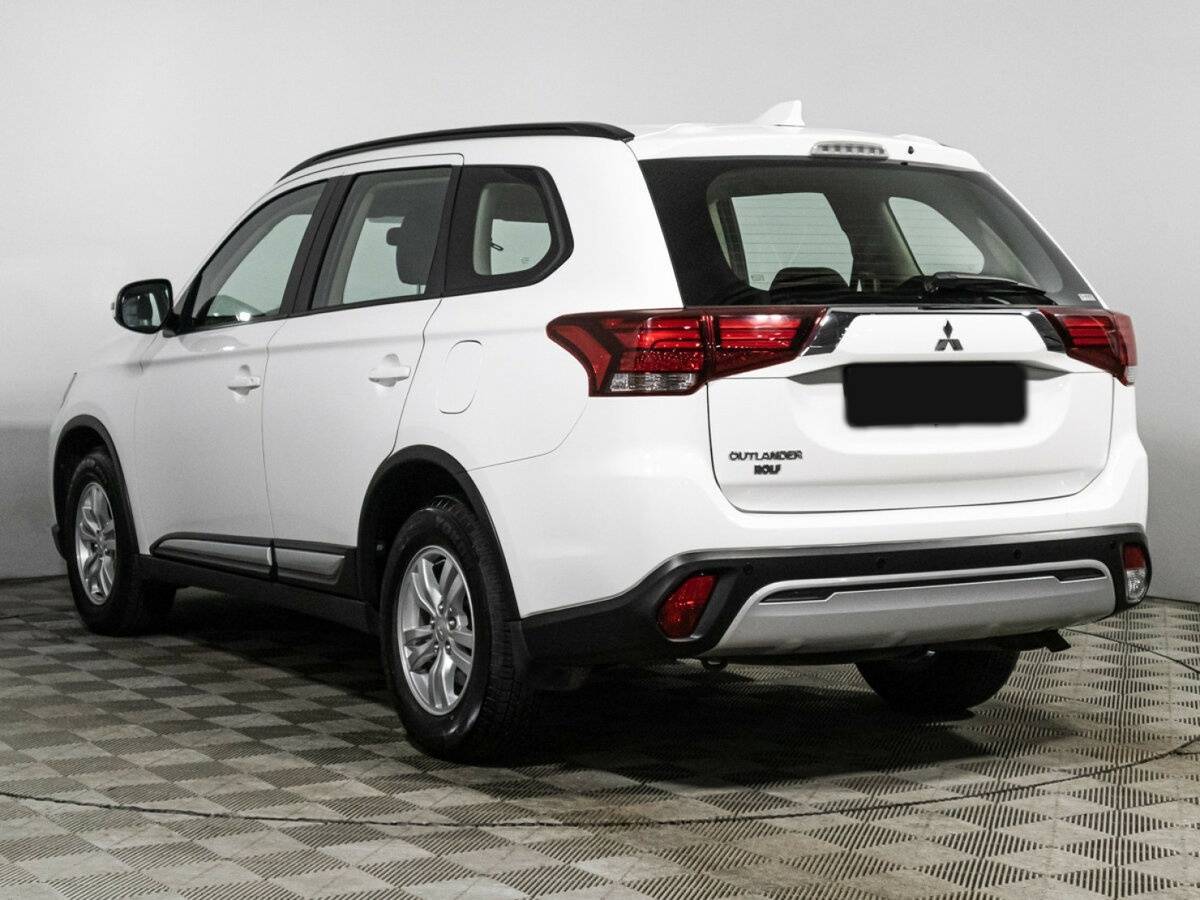 Mitsubishi Outlander 2022 года с пробегом. Фото: #6