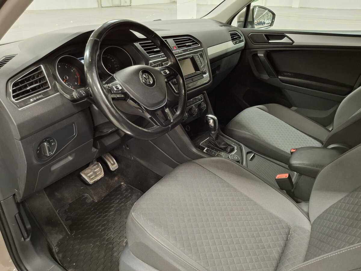 Volkswagen Tiguan 2017 года с пробегом. Фото: #14