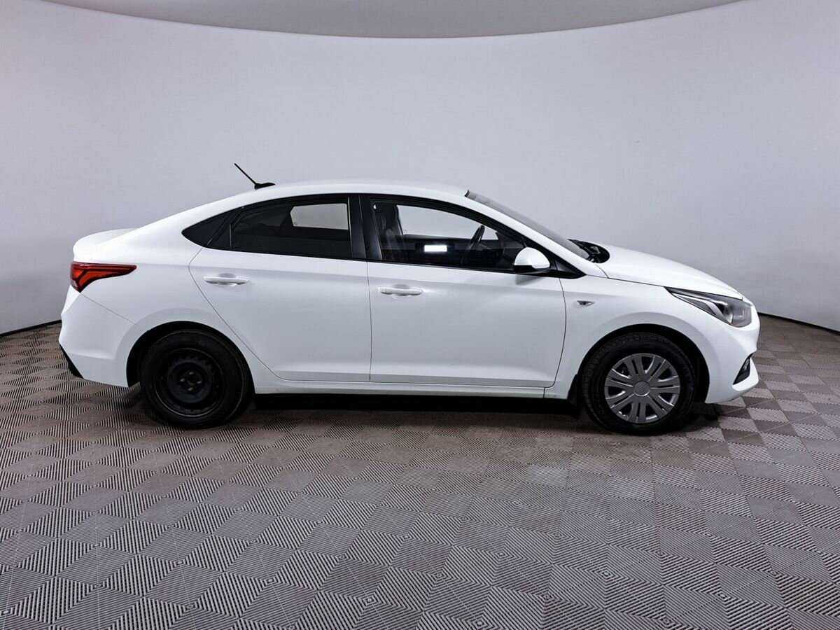 Hyundai Solaris 2017 года с пробегом. Фото: #3