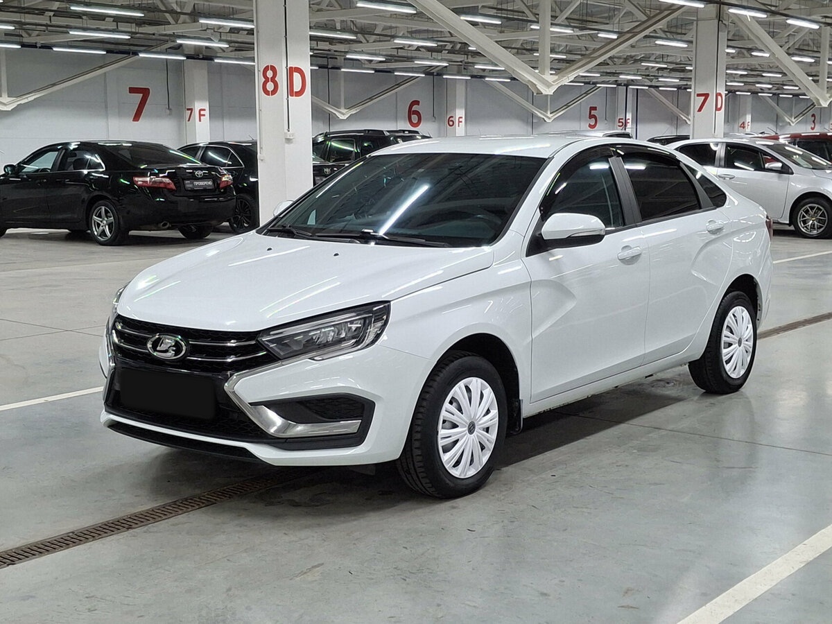 Lada (ВАЗ) Vesta 2023 года с пробегом. Посмотреть фото