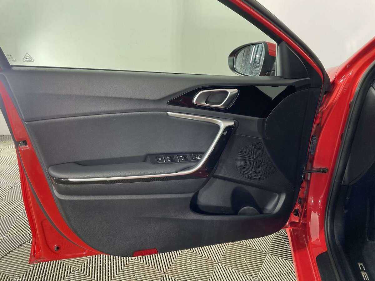 Kia Ceed 2020 года с пробегом. Фото: #7