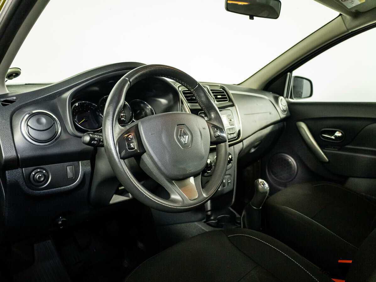 Renault Sandero 2017 года с пробегом. Фото: #9