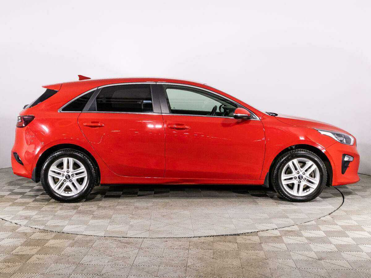 Kia Ceed 2019 года с пробегом. Фото: #3