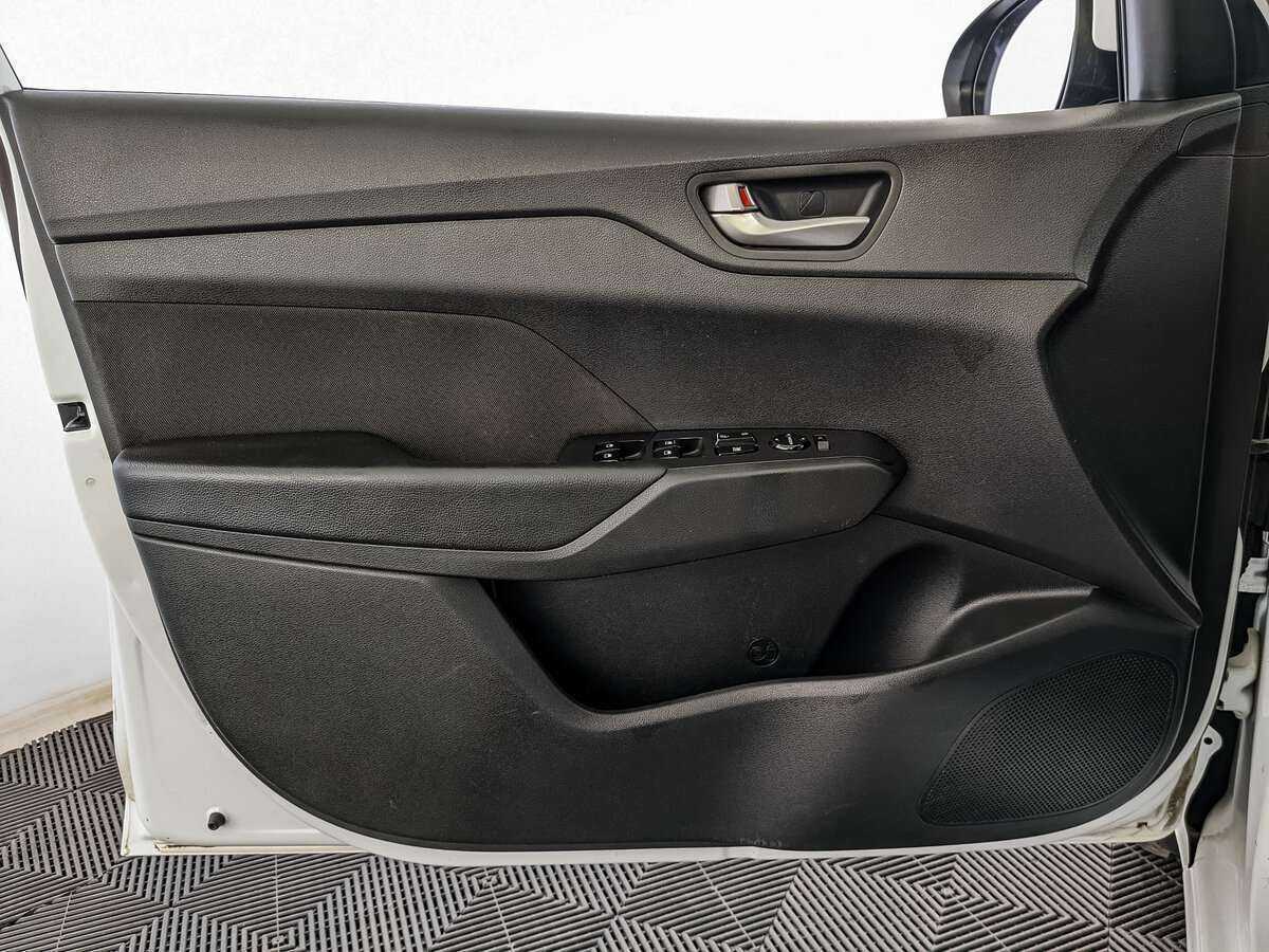 Hyundai Solaris 2019 года с пробегом. Фото: #14