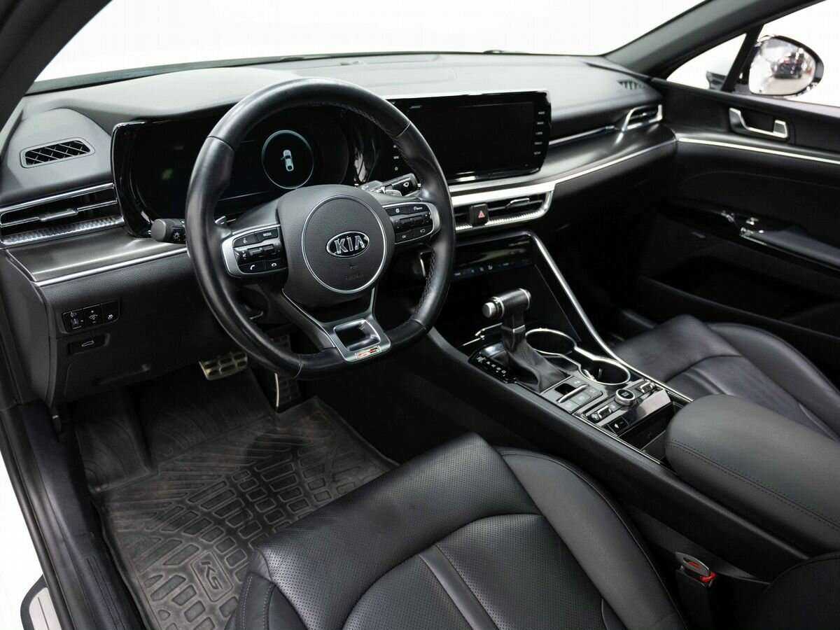 Kia K5 2021 года с пробегом. Фото: #6