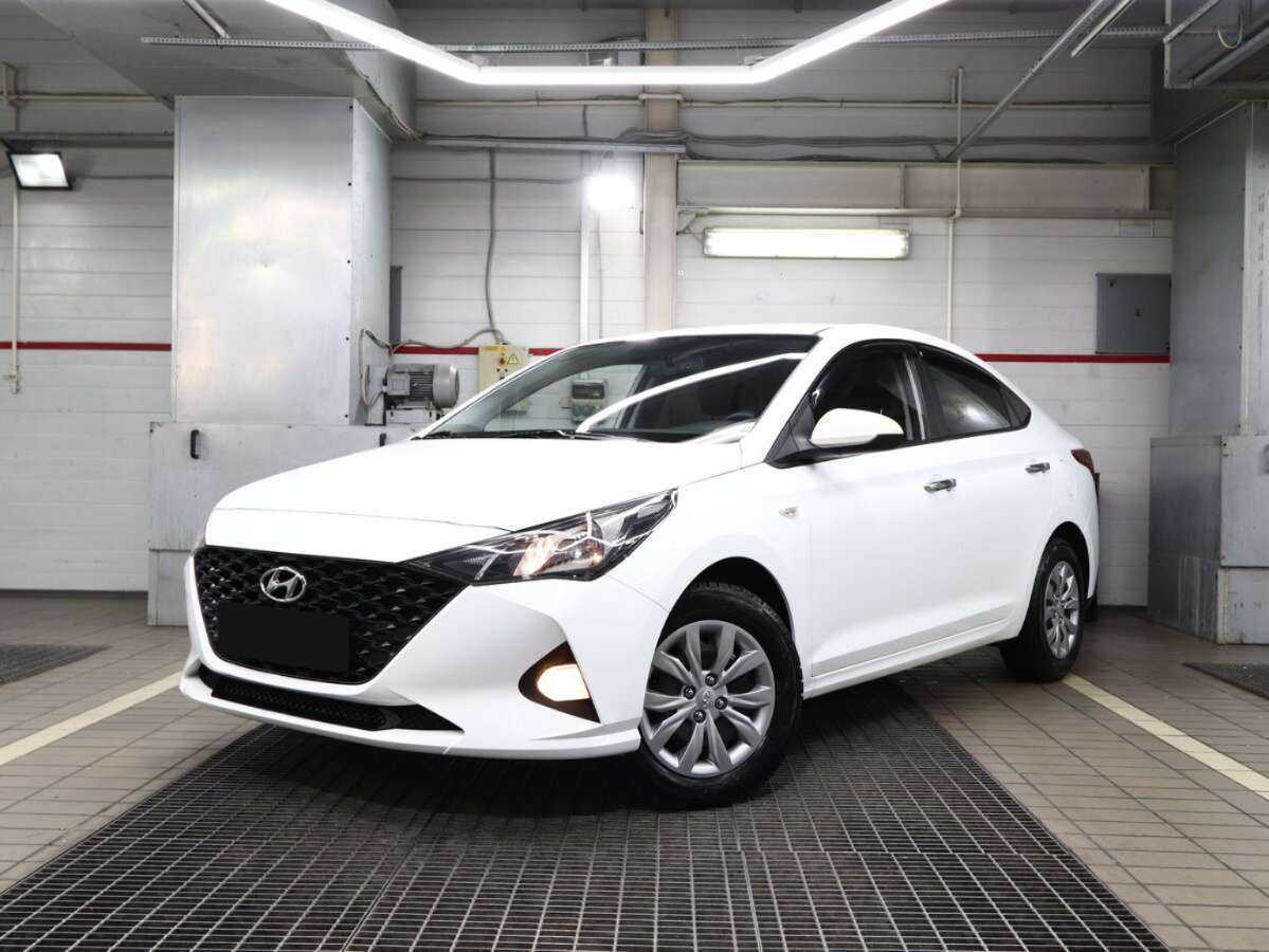 Hyundai Solaris 2021 года с пробегом. Посмотреть фото
