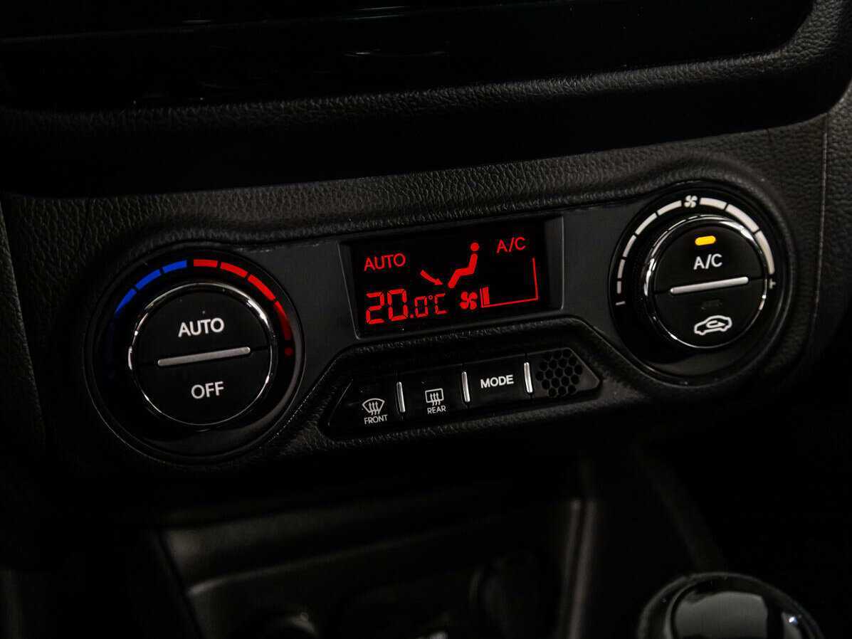Kia Rio 2014 года с пробегом. Фото: #14