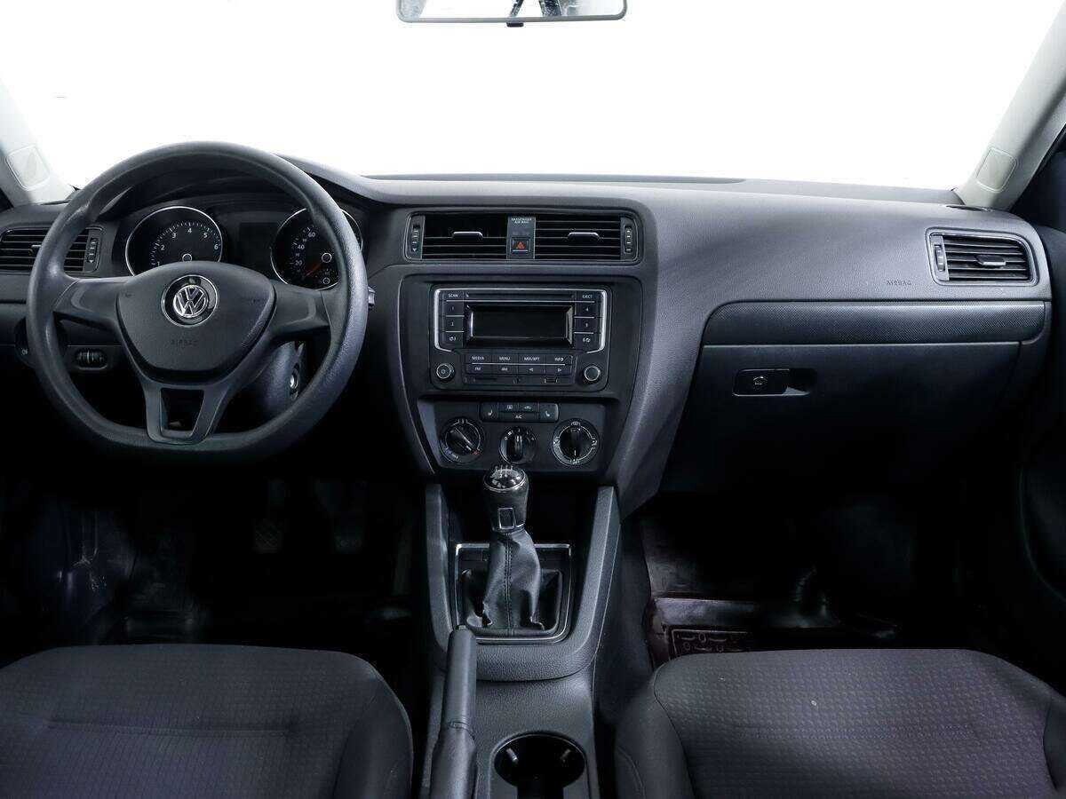 Volkswagen Jetta 2015 года с пробегом. Фото: #9