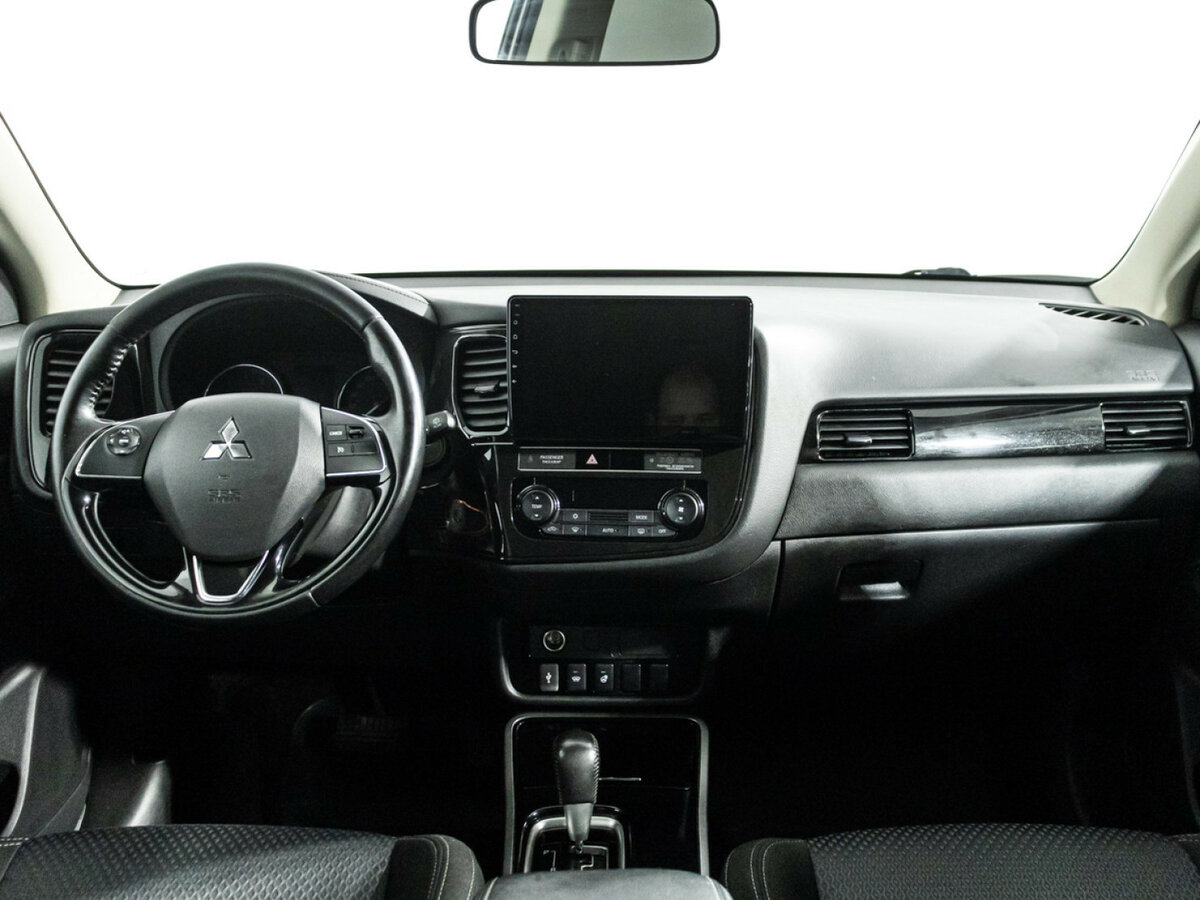 Mitsubishi Outlander 2019 года с пробегом. Фото: #12