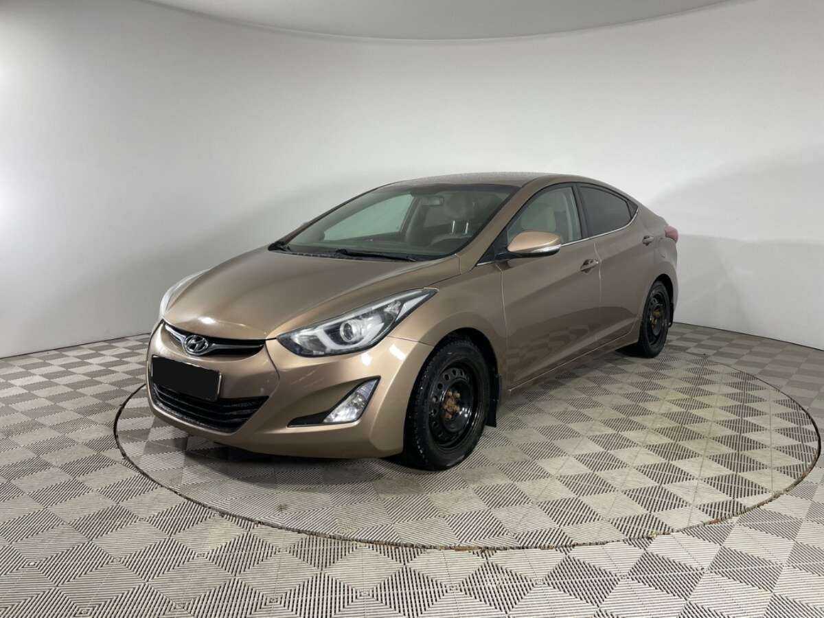 Hyundai Elantra 2014 года с пробегом. Посмотреть фото