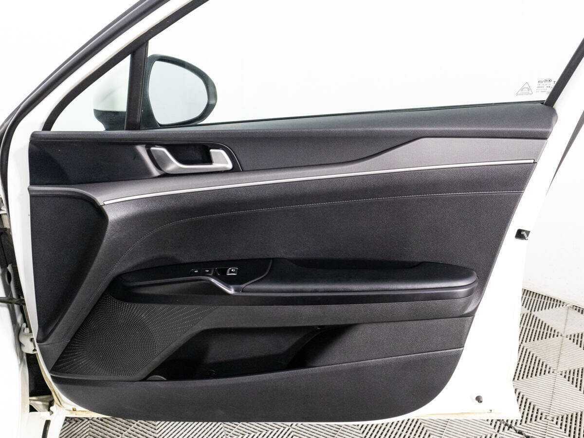 Kia K5 2020 года с пробегом. Фото: #23