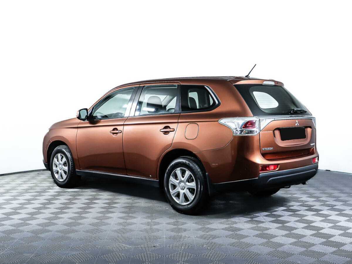Mitsubishi Outlander 2012 года с пробегом. Фото: #6