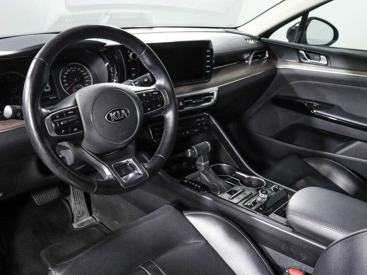 Kia K5 2020 года с пробегом. Фото: #11