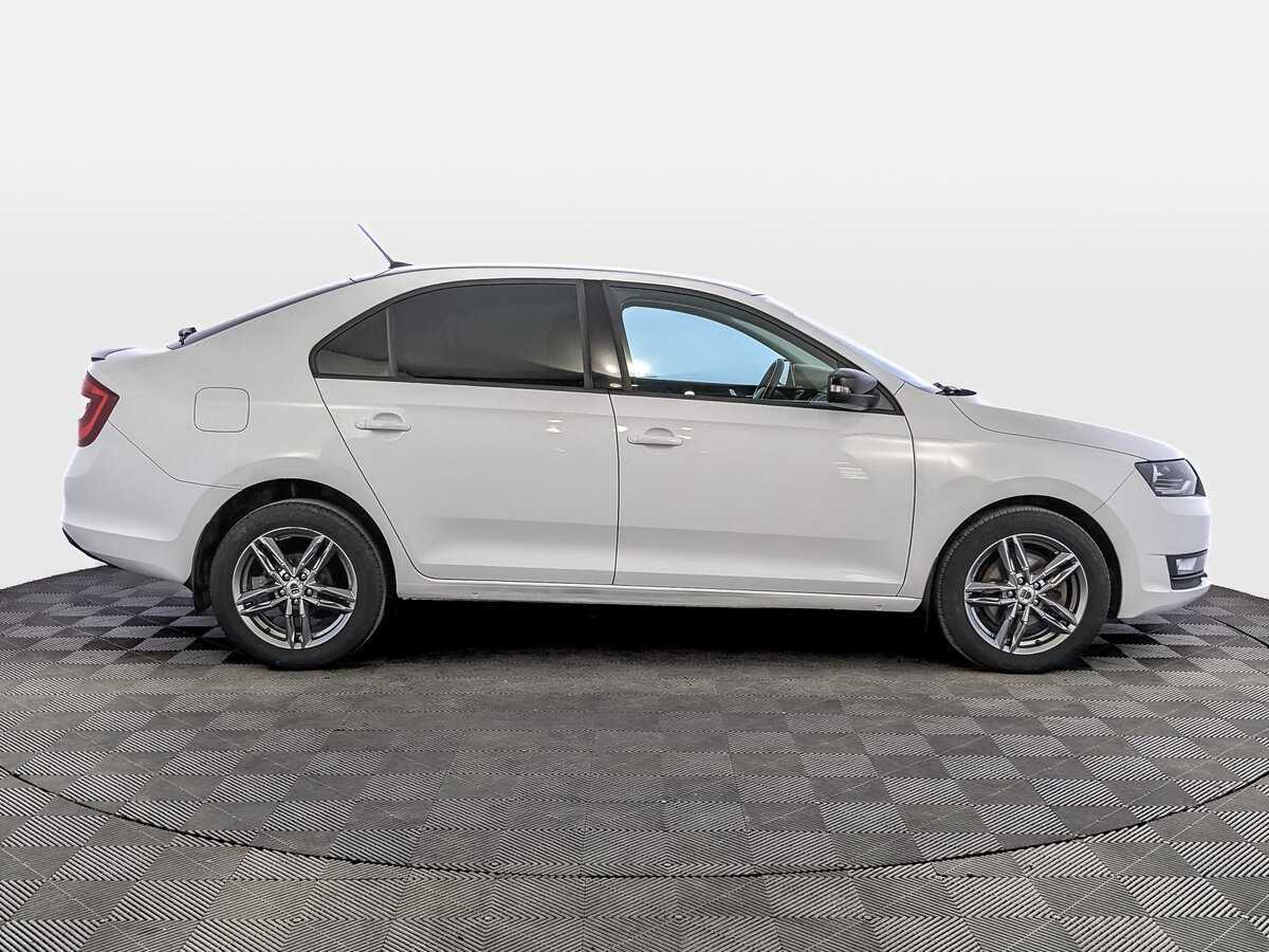 Skoda Rapid 2019 года с пробегом. Фото: #3