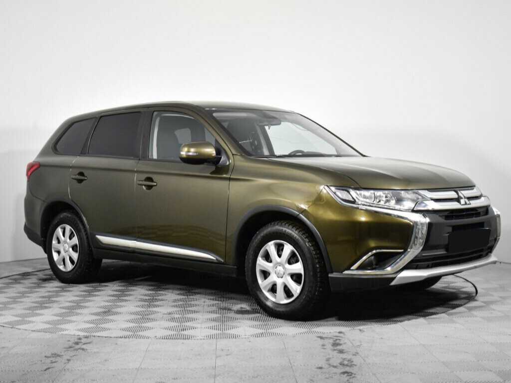 Mitsubishi Outlander 2017 года с пробегом. Фото: #2