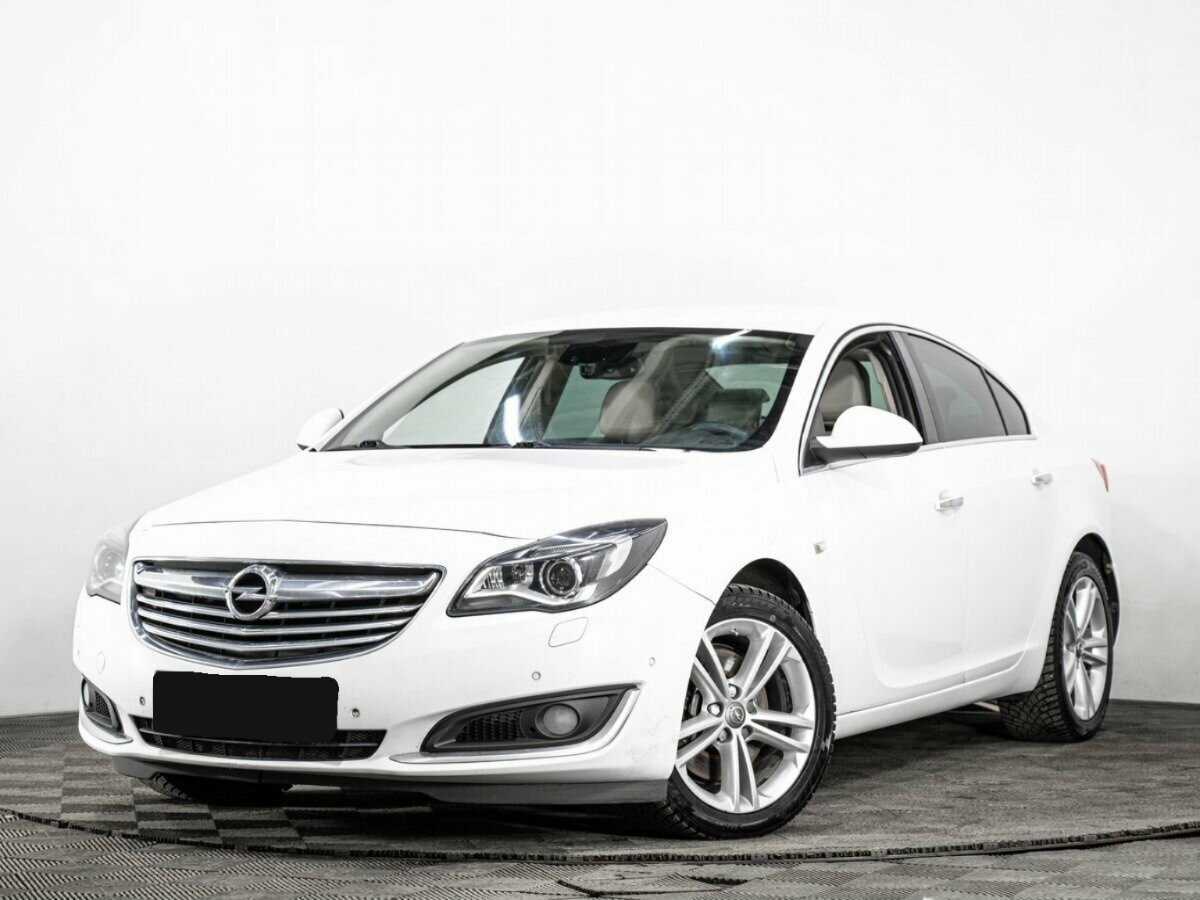 Opel Insignia 2015 года с пробегом. Посмотреть фото