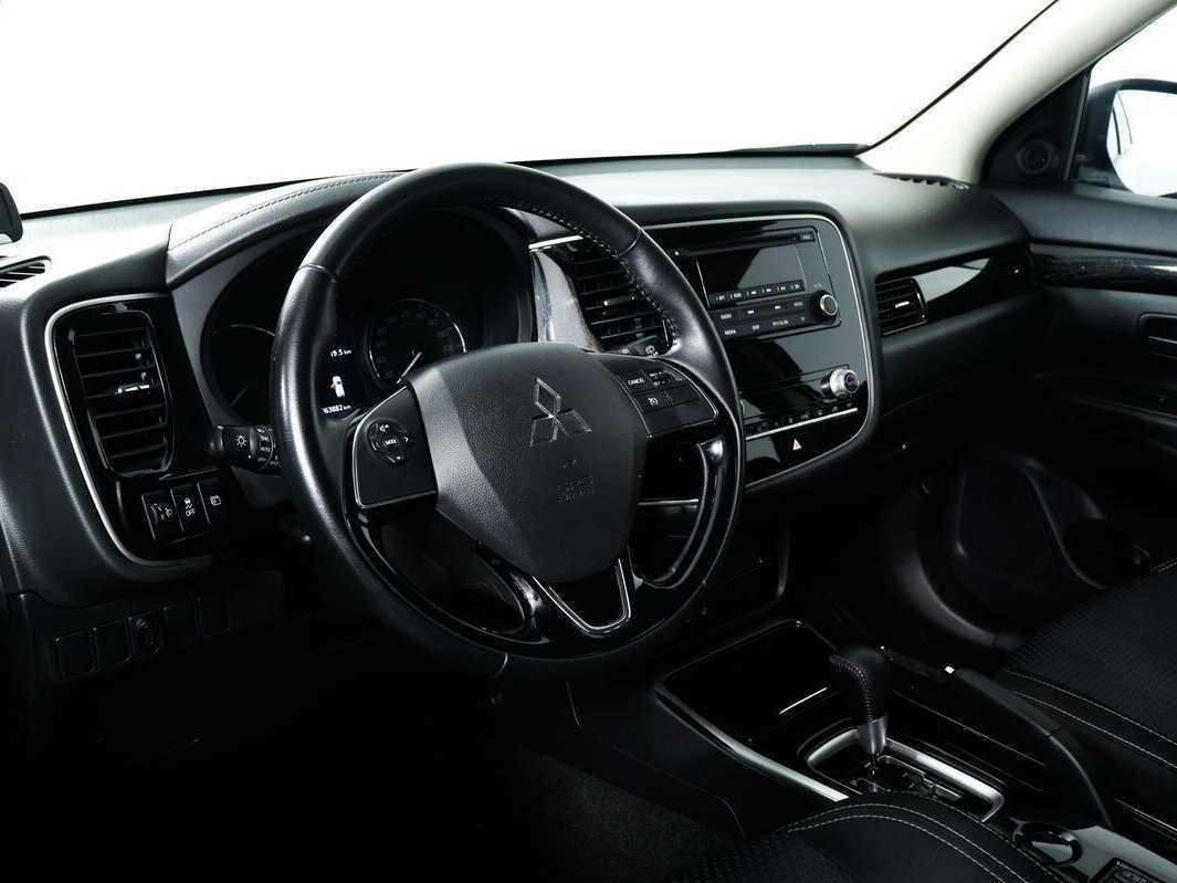 Mitsubishi Outlander 2021 года с пробегом. Фото: #10