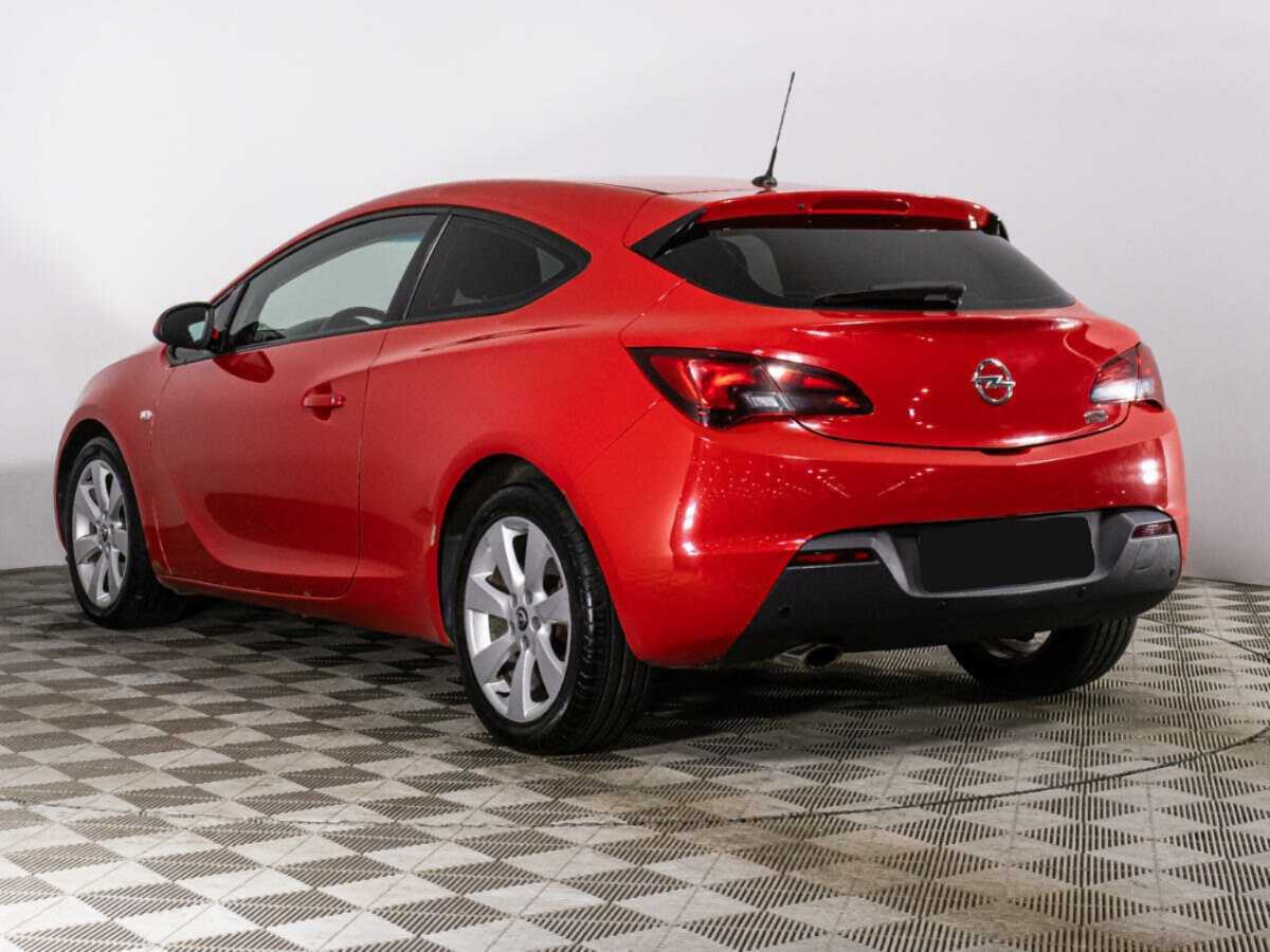 Opel Astra 2013 года с пробегом. Фото: #6