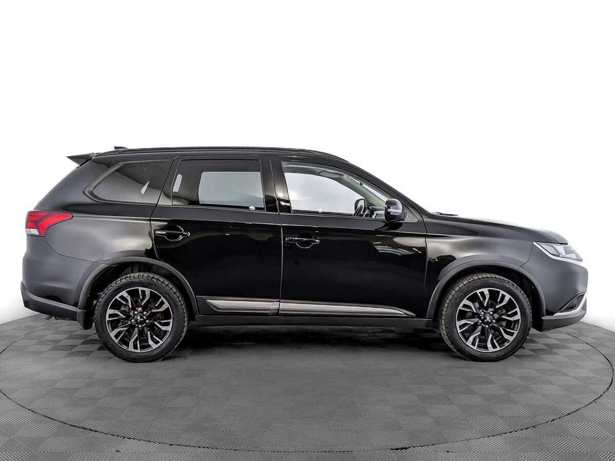 Mitsubishi Outlander 2021 года с пробегом. Фото: #3