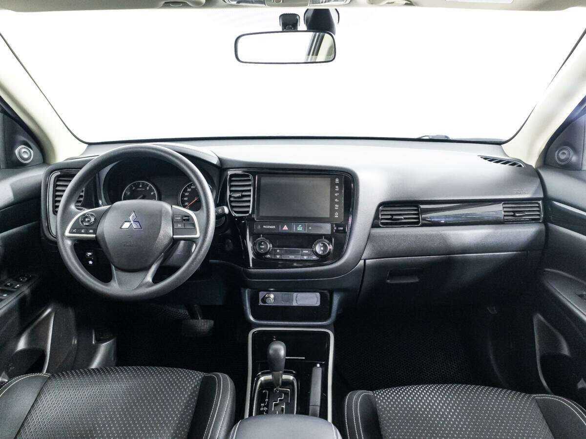 Mitsubishi Outlander 2022 года с пробегом. Фото: #12