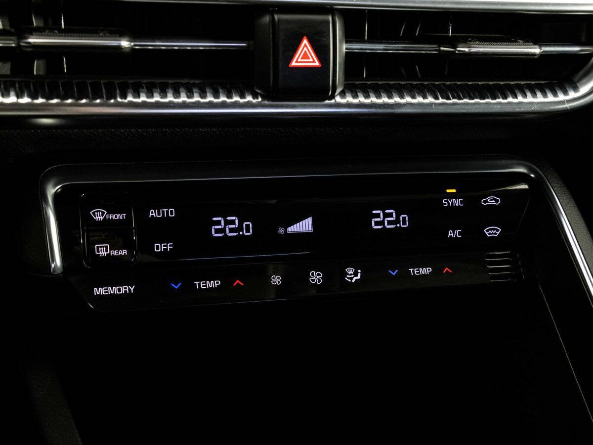 Kia K5 2020 года с пробегом. Фото: #17