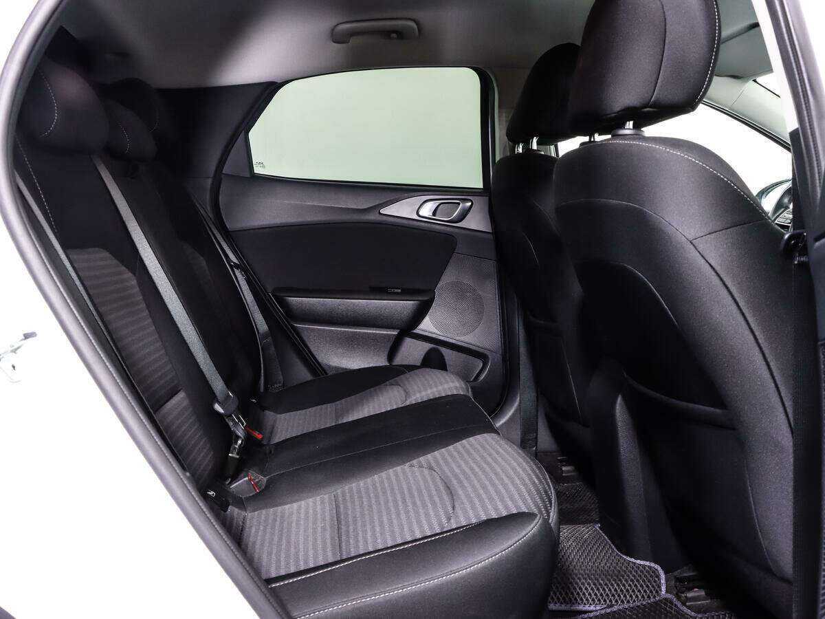 Kia XCeed 2021 года с пробегом. Фото: #16