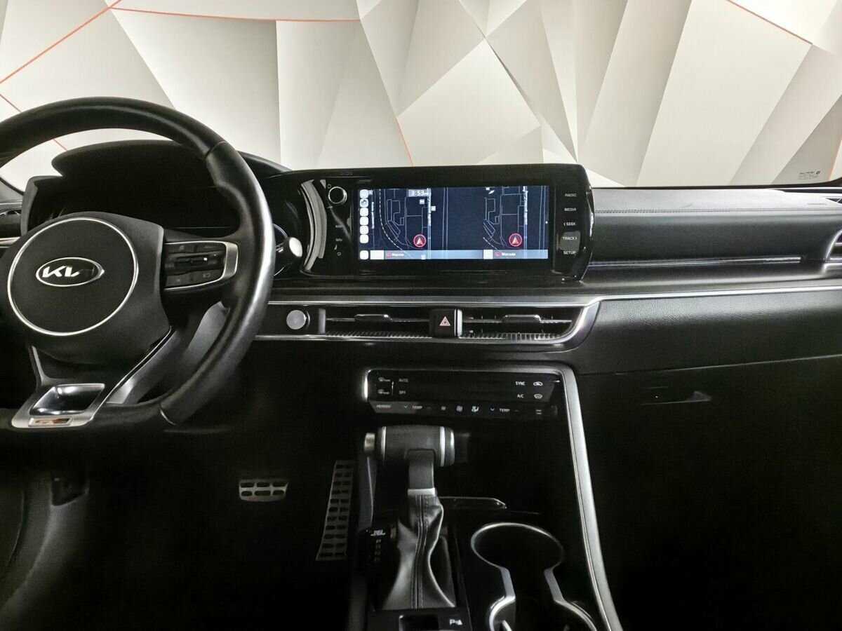 Kia K5 2020 года с пробегом. Фото: #10