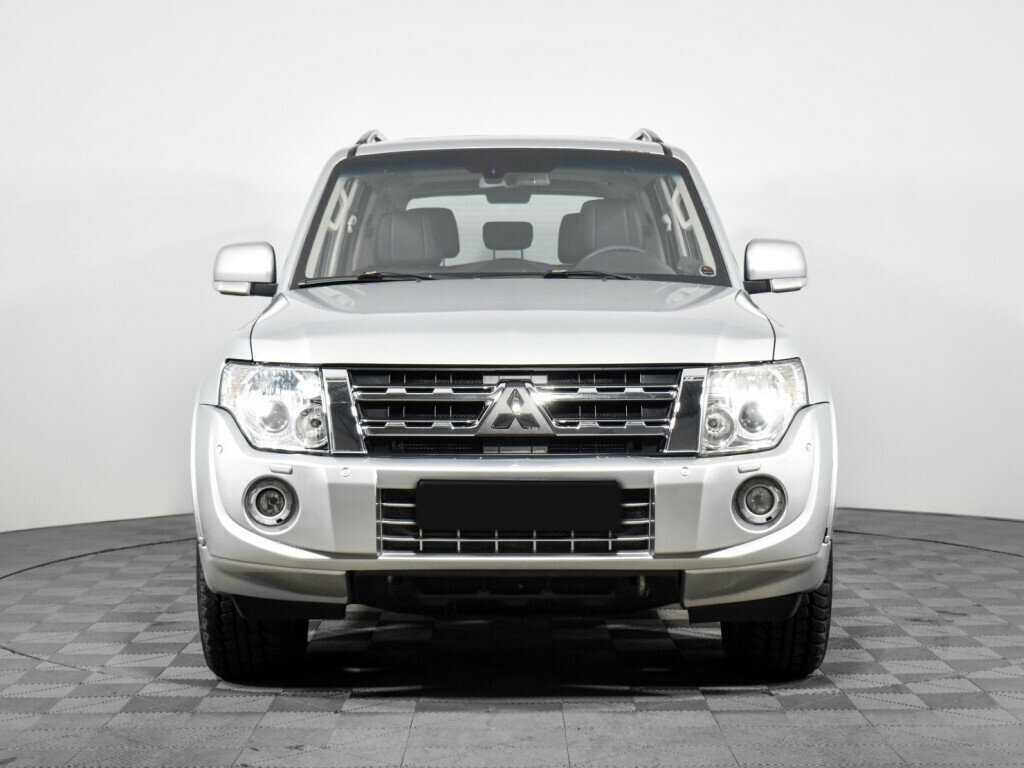 Mitsubishi Pajero 2013 года с пробегом. Фото: #1