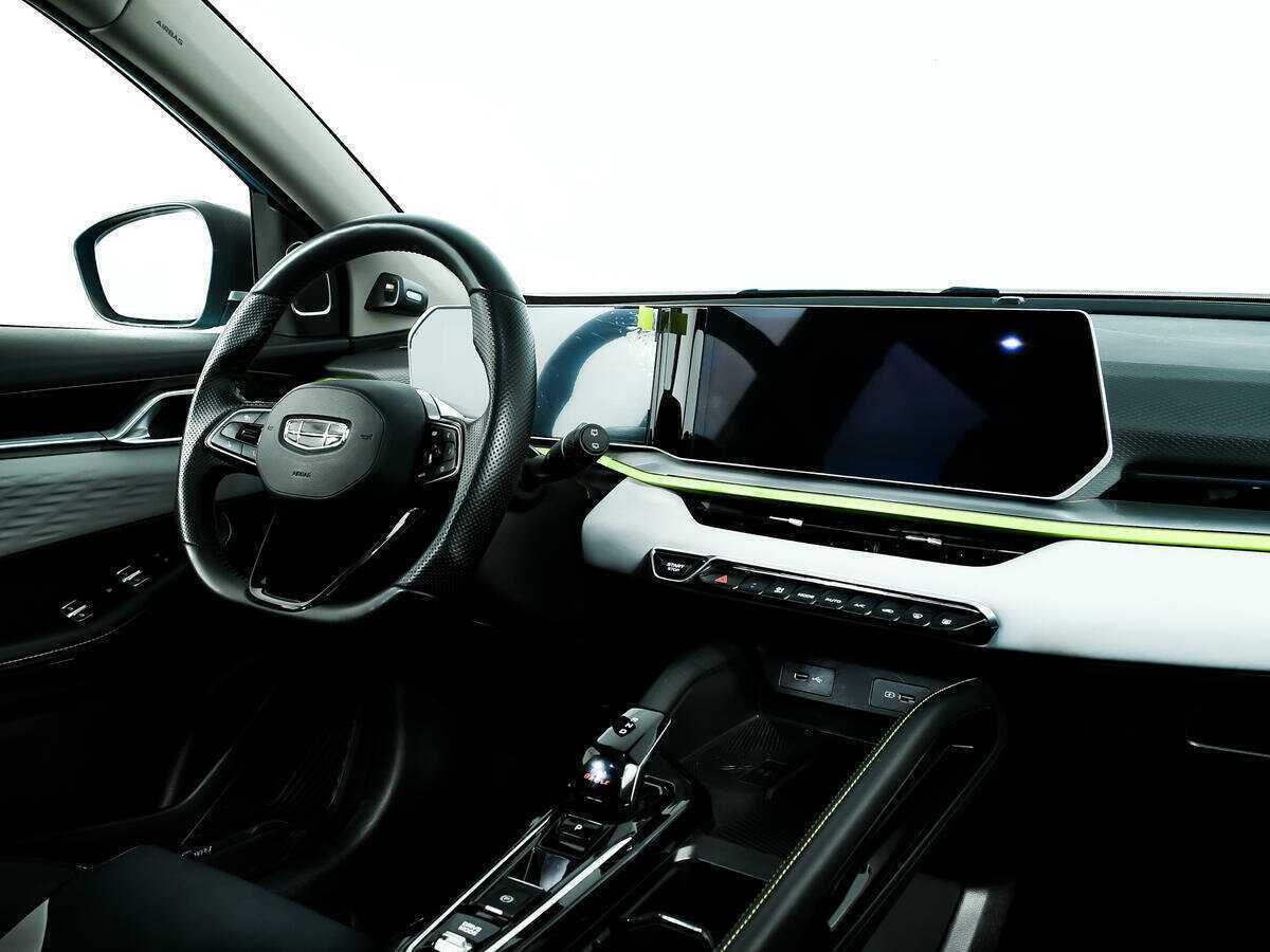 Geely Coolray 2022 года с пробегом. Фото: #8