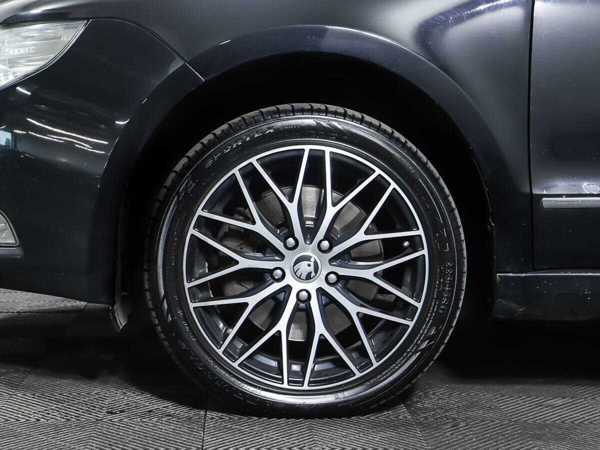 Skoda Superb 2012 года с пробегом. Фото: #21