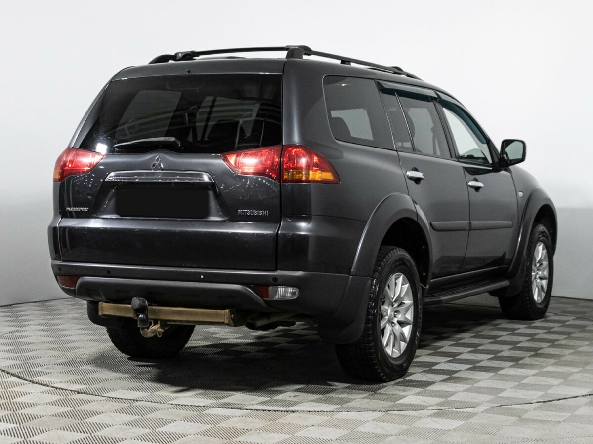 Mitsubishi Pajero Sport 2013 года с пробегом. Фото: #3