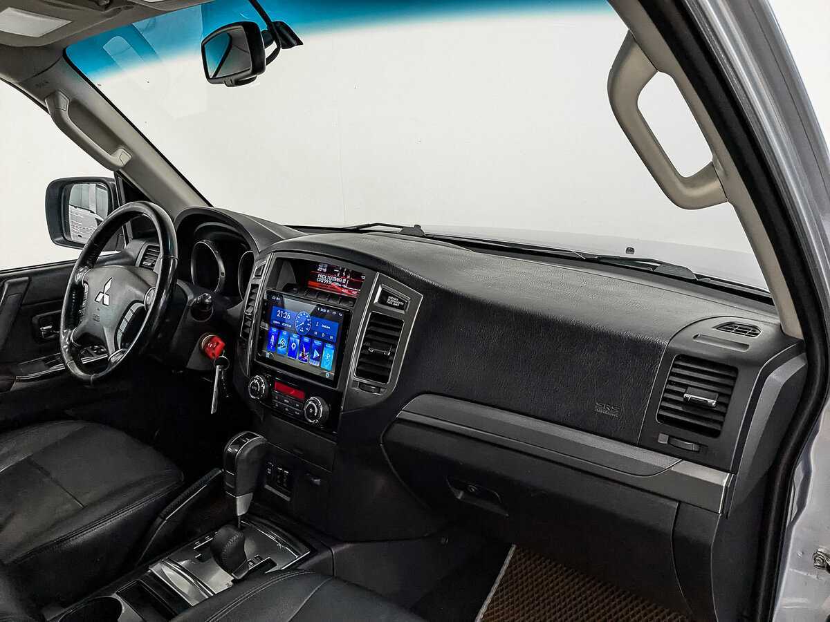 Mitsubishi Pajero 2014 года с пробегом. Фото: #12