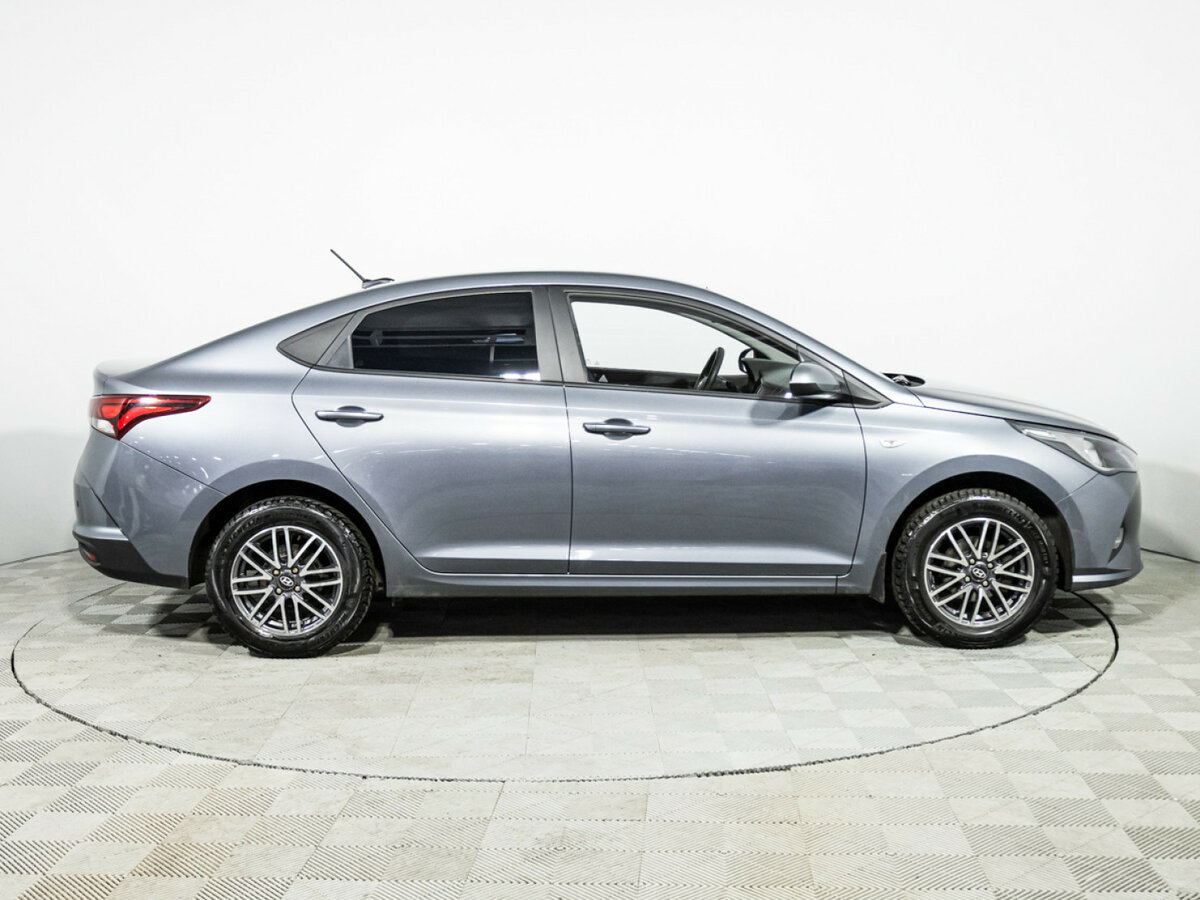 Hyundai Solaris 2020 года с пробегом. Фото: #3