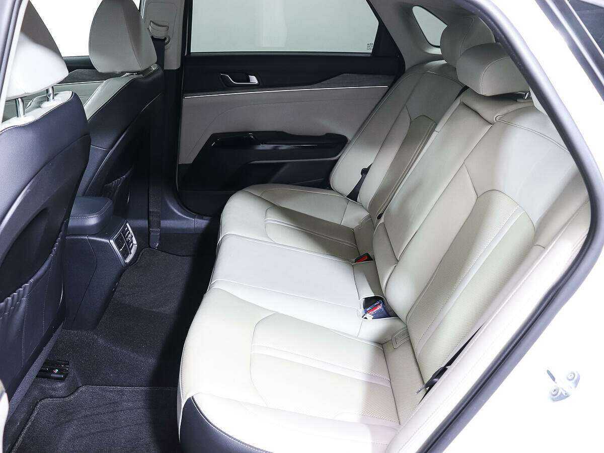 Kia K5 2020 года с пробегом. Фото: #8