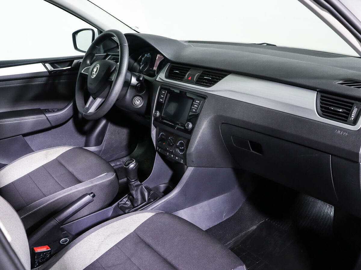 Skoda Rapid 2019 года с пробегом. Фото: #6