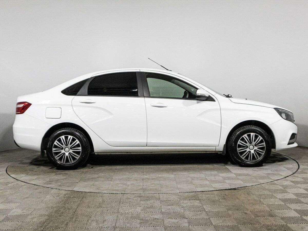 Lada (ВАЗ) Vesta 2019 года с пробегом. Фото: #3
