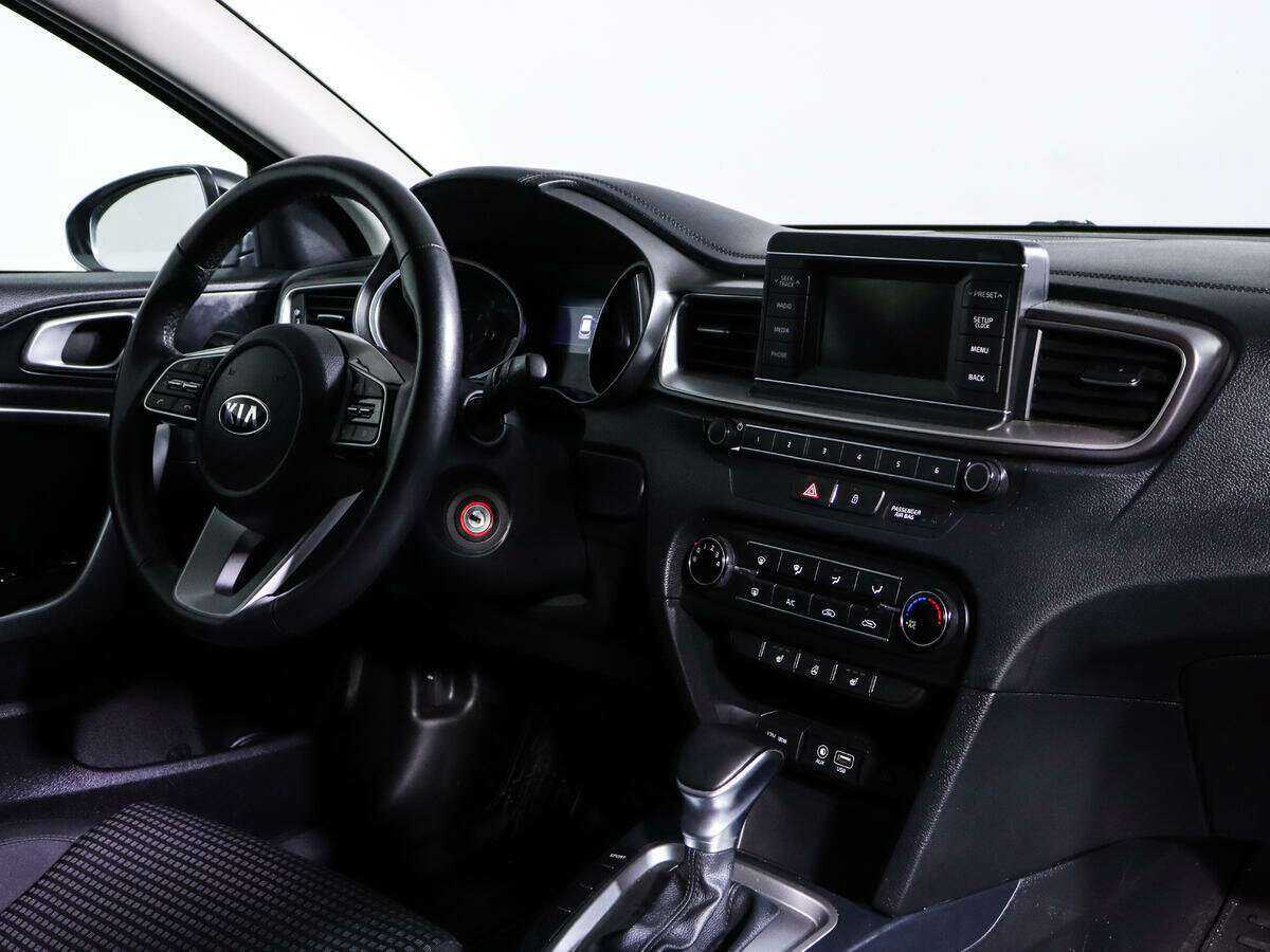 Kia Ceed 2019 года с пробегом. Фото: #6