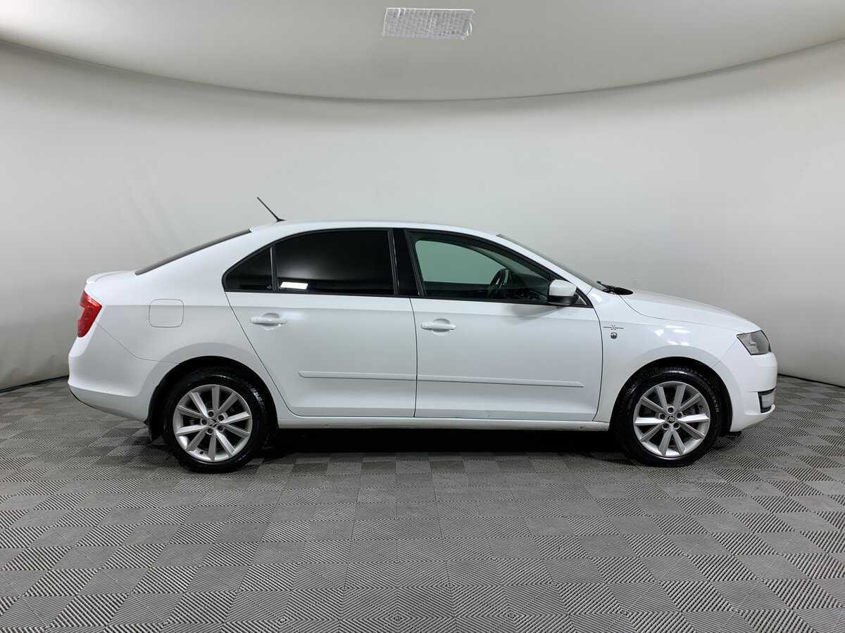 Skoda Rapid 2015 года с пробегом. Фото: #3